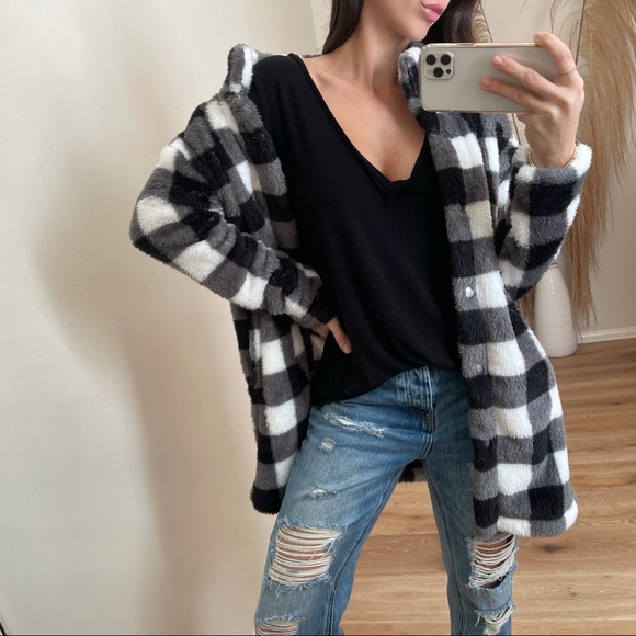 MRSALLIEXO— SOLD OUT - Picture 3 of 11